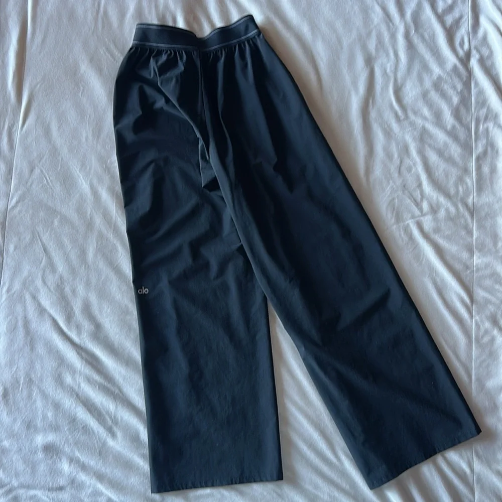 ALO Suit Up Trouser - Picture 3 of 3